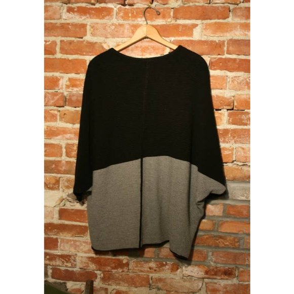Lane Bryant Plus Size Knit Colorblock Dolman Cardigan Sweater in Black & Gray - Picture 7 of 7